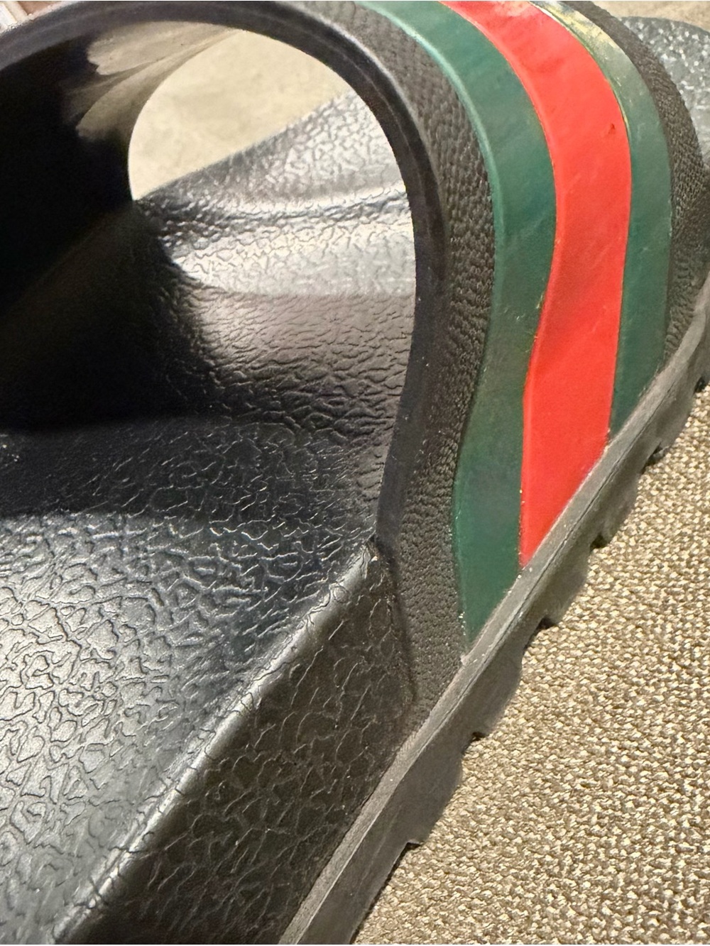 Men's Black Gucci Sandal with Green and Red Stripes LEFT SHOE ONLY - Picture 7 of 8